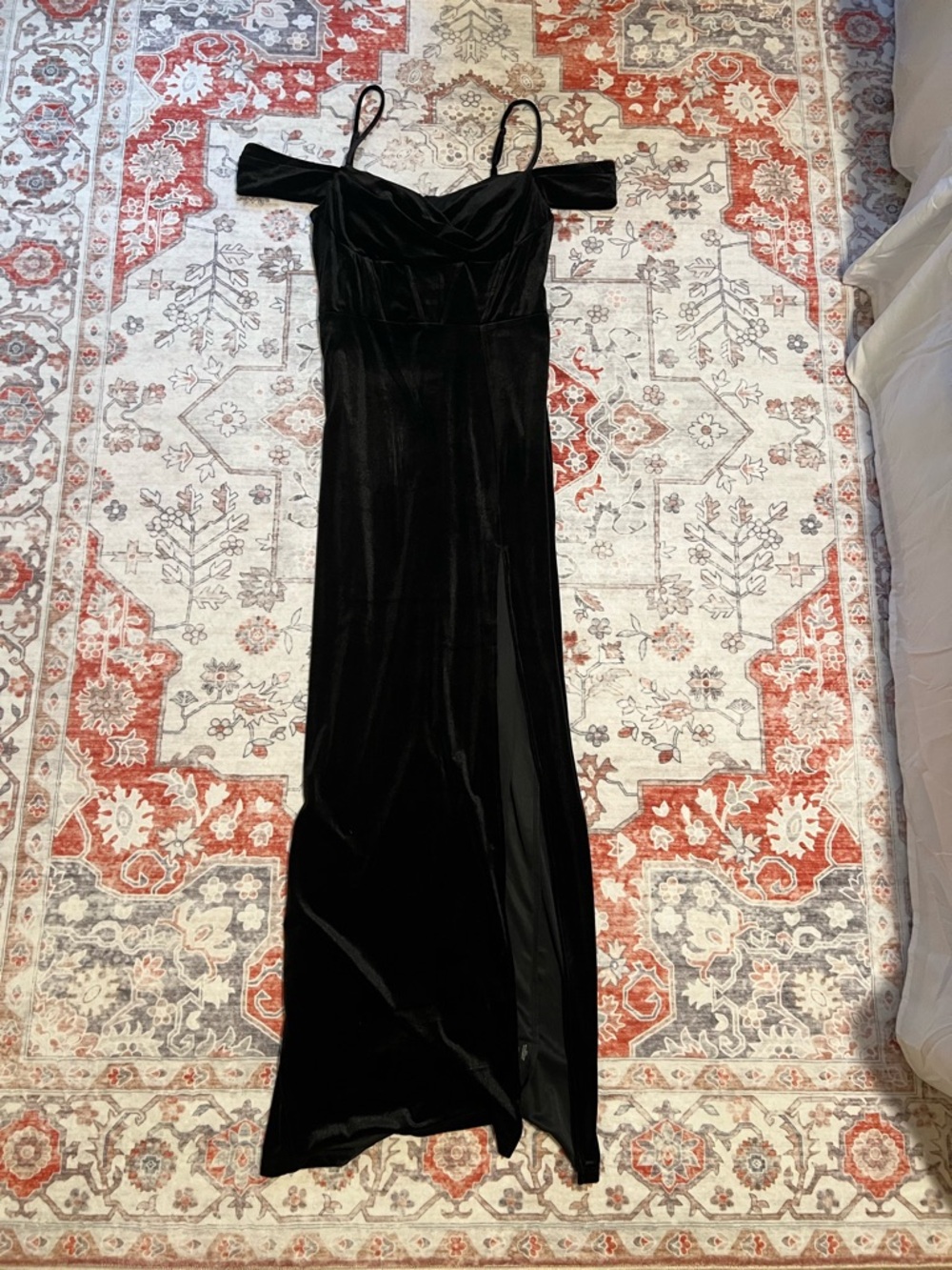 Elegant Black Velvet Off-Shoulder Evening Dress